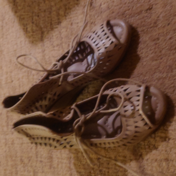 Wedge sandals - Picture 1 of 3